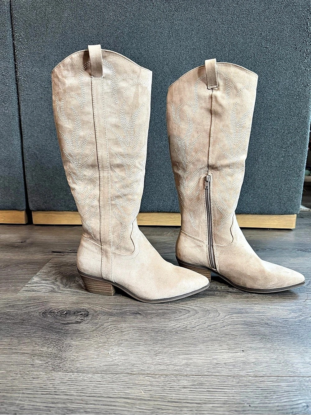 A New Day Women's Embroidered Suede/soft Western Boots size: 6.5 women’s